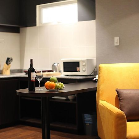 Compass Living Joy Aparthotel Хошимин Екстериор снимка