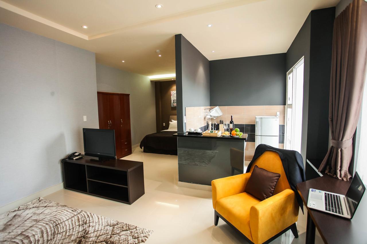 Compass Living Joy Aparthotel Хошимин Екстериор снимка