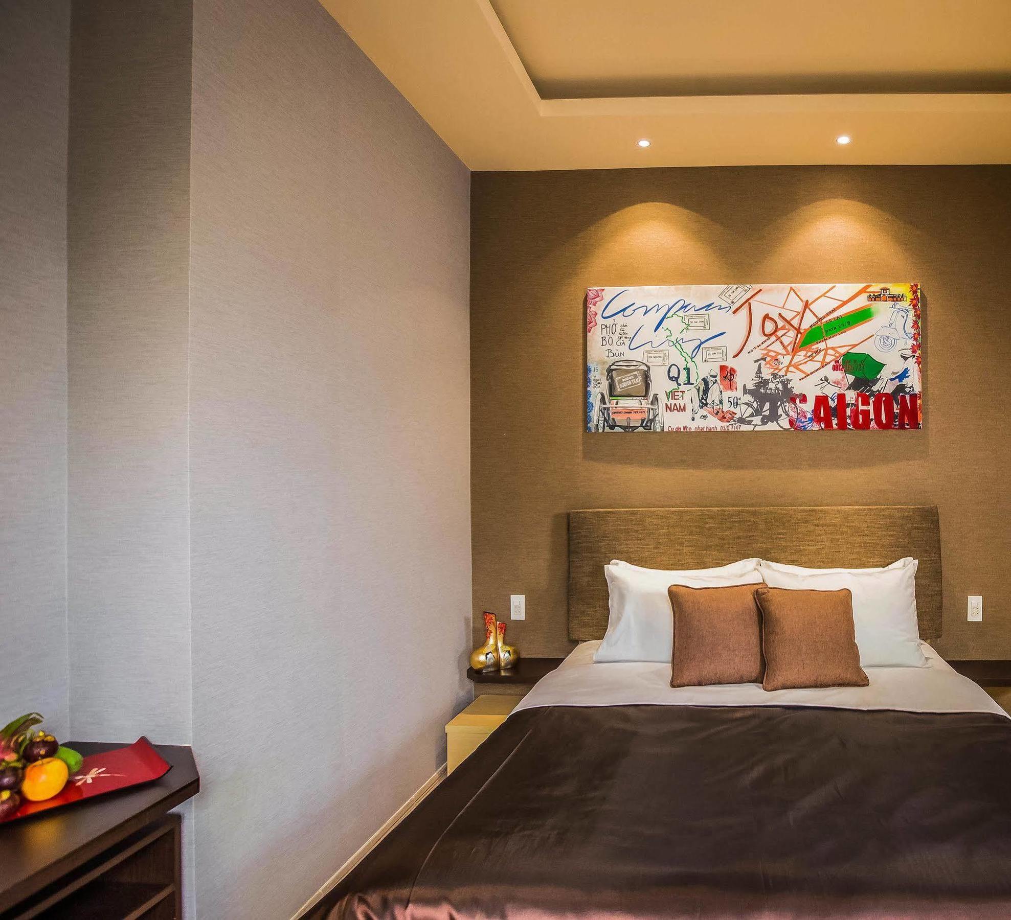 Compass Living Joy Aparthotel Хошимин Екстериор снимка
