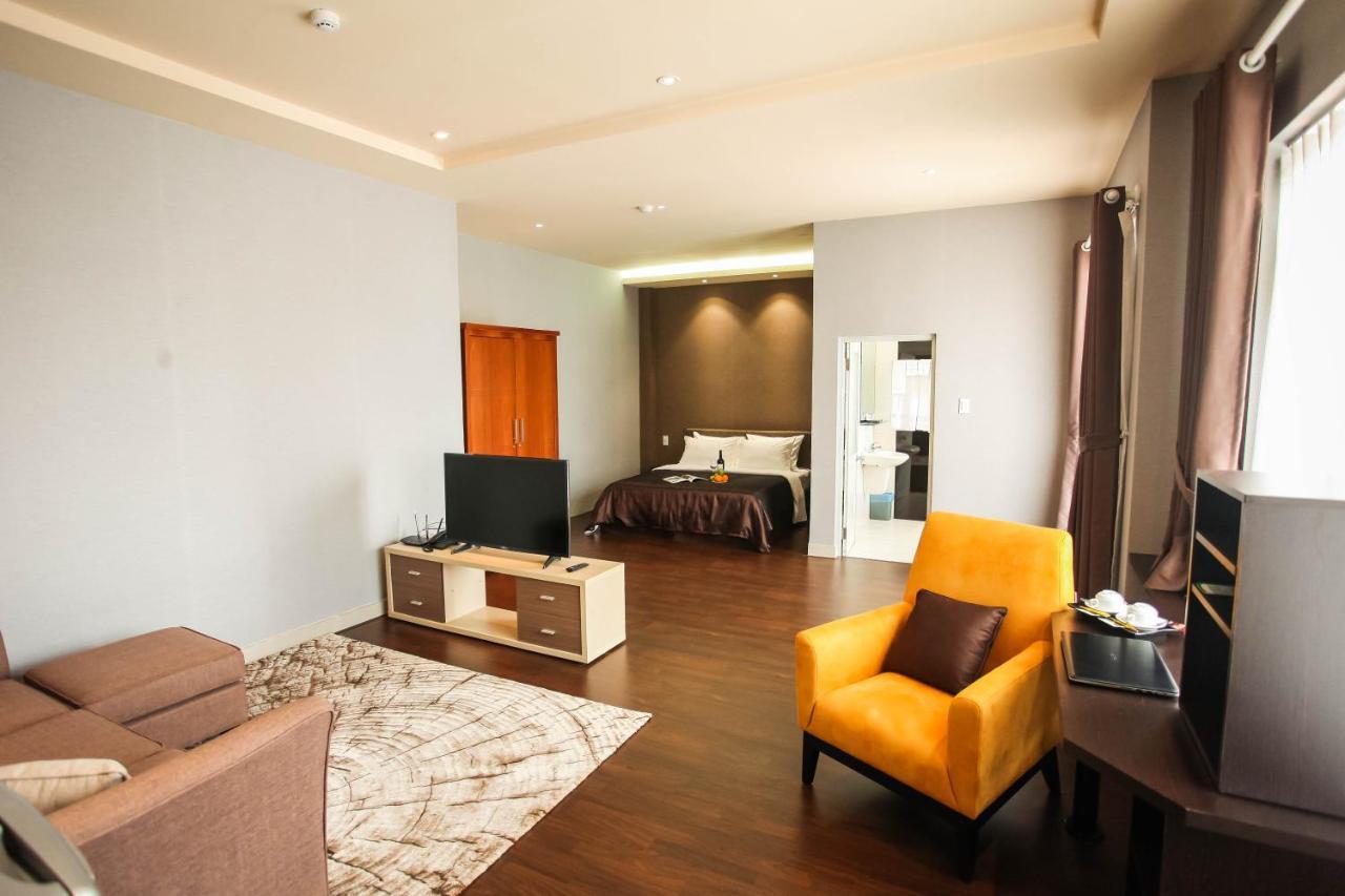 Compass Living Joy Aparthotel Хошимин Екстериор снимка